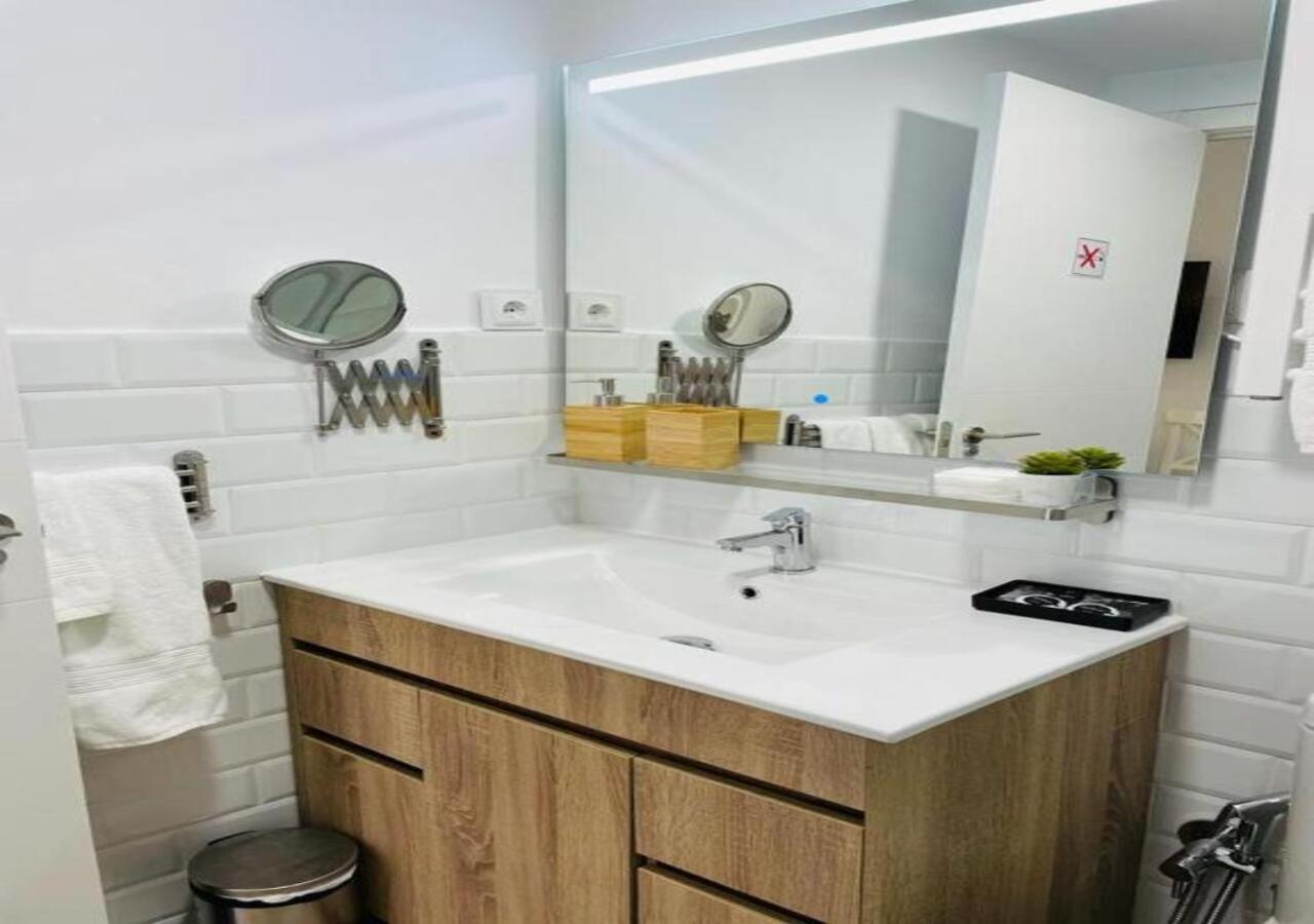 Apartamento Centrico En Madrid Luaran gambar