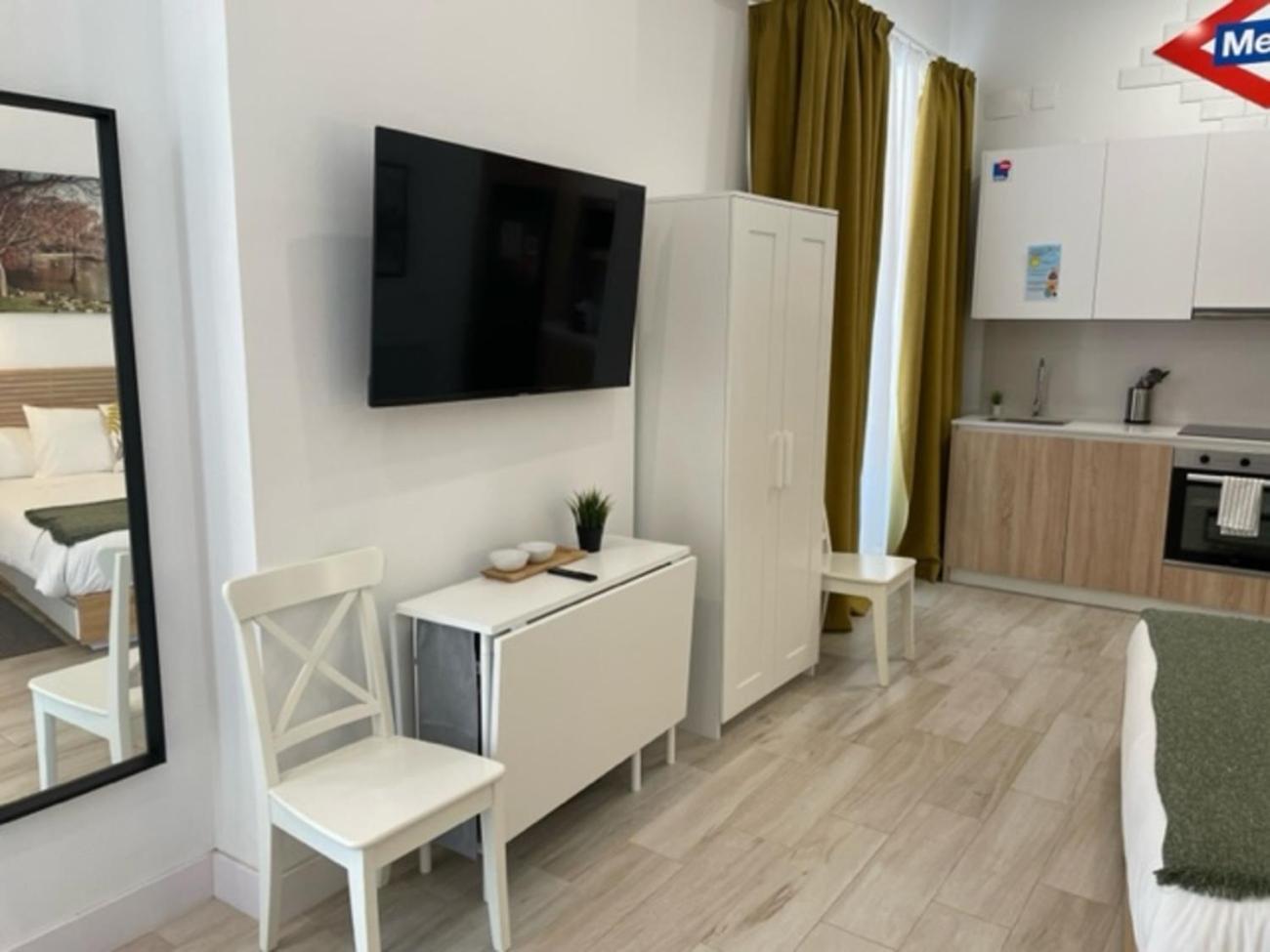 Apartamento Centrico En Madrid Luaran gambar